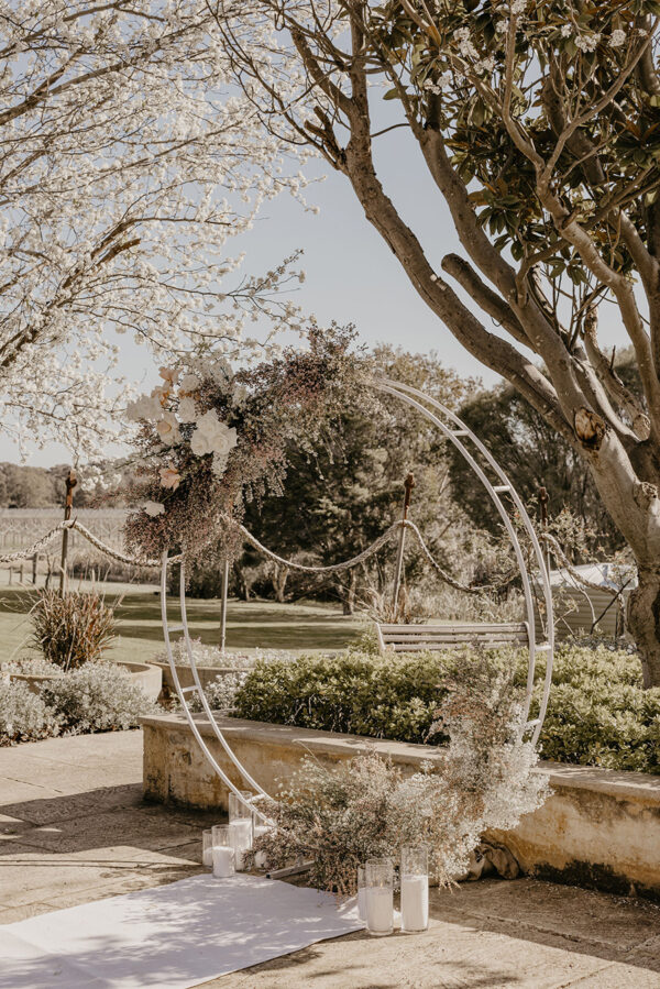 White Circle Arbour - Image 3